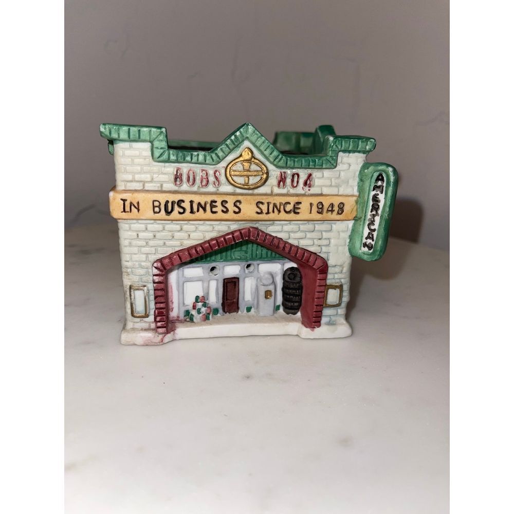 Vintage 1993 Santa's Best Spirit of‎ America porcelain village "Bob No4"